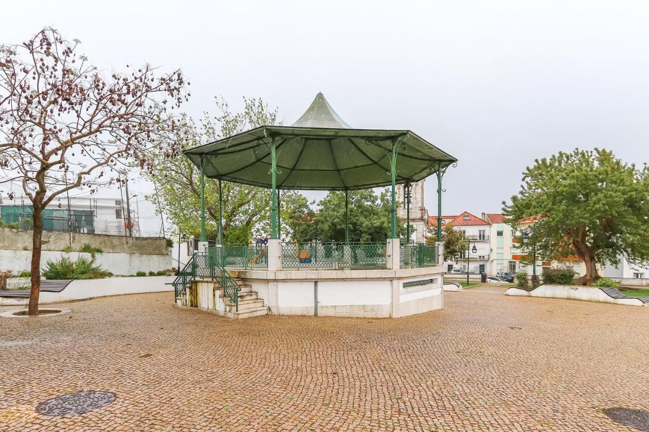 Vita Portucale ! Cacilhas River View Almada Exteriör bild